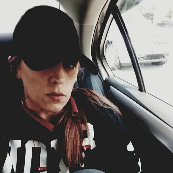 Meet your Posher, Michelle - Picture 2 of 8